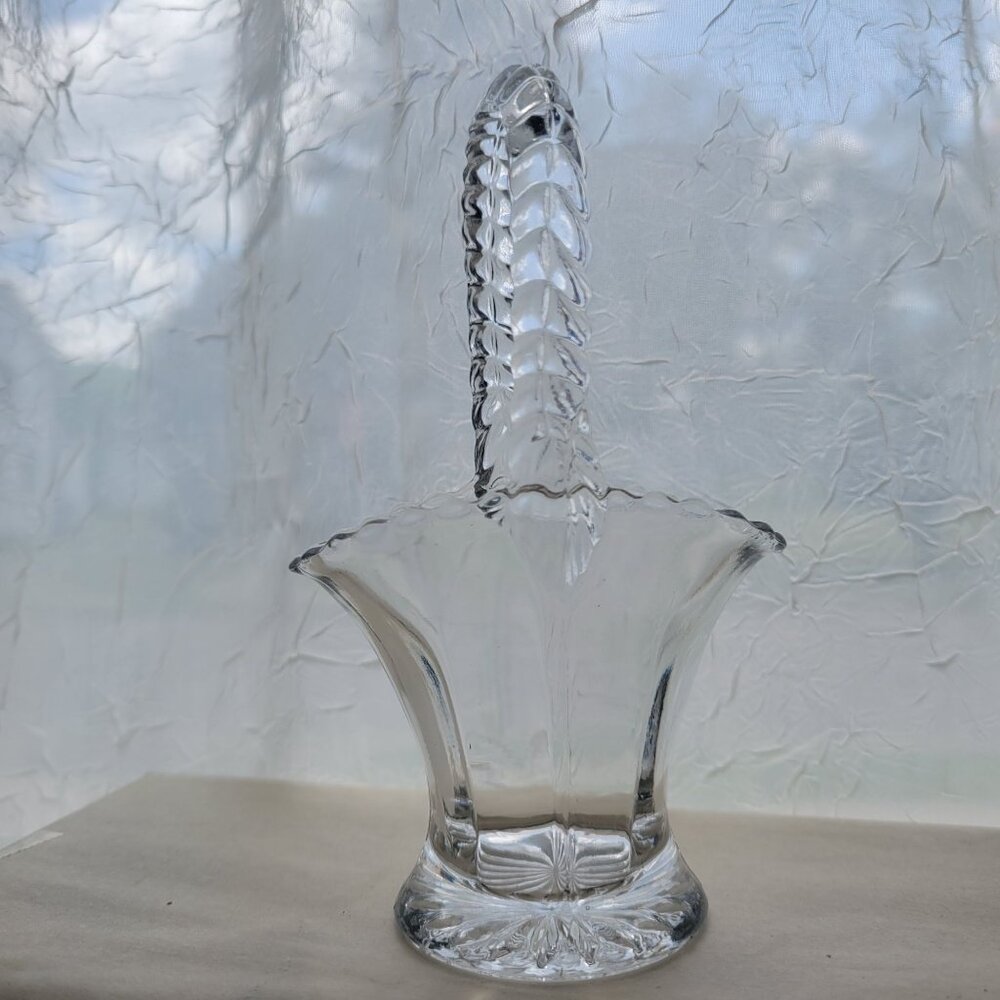 Vintage Clear Glass Basket With Ribbed Handle